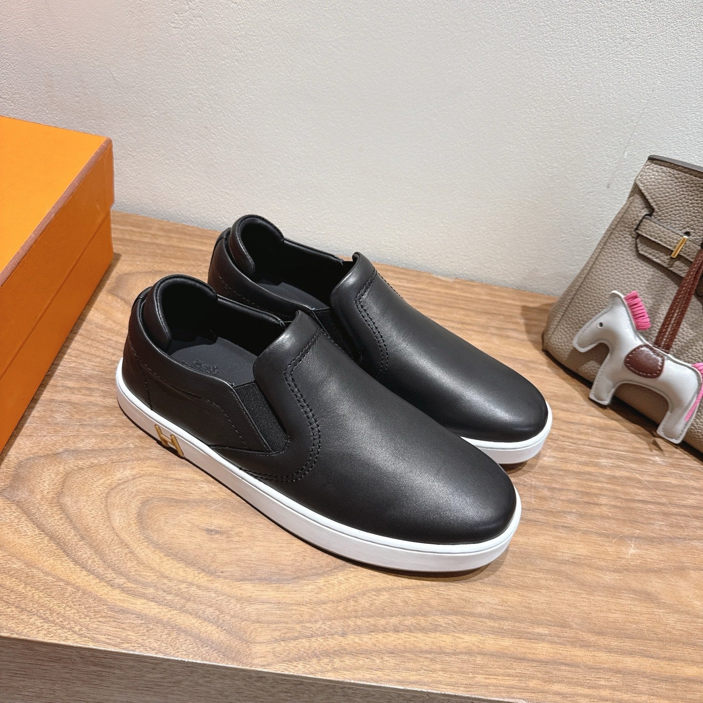 Hermès Classic Lightweight Couple's Slides – SS25